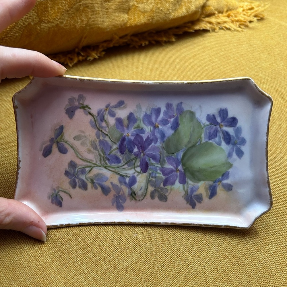 Antique 1800s William Guerin W.G. & Co. Limoges, France Hand-Painted Violet Dish - Picture 2 of 9